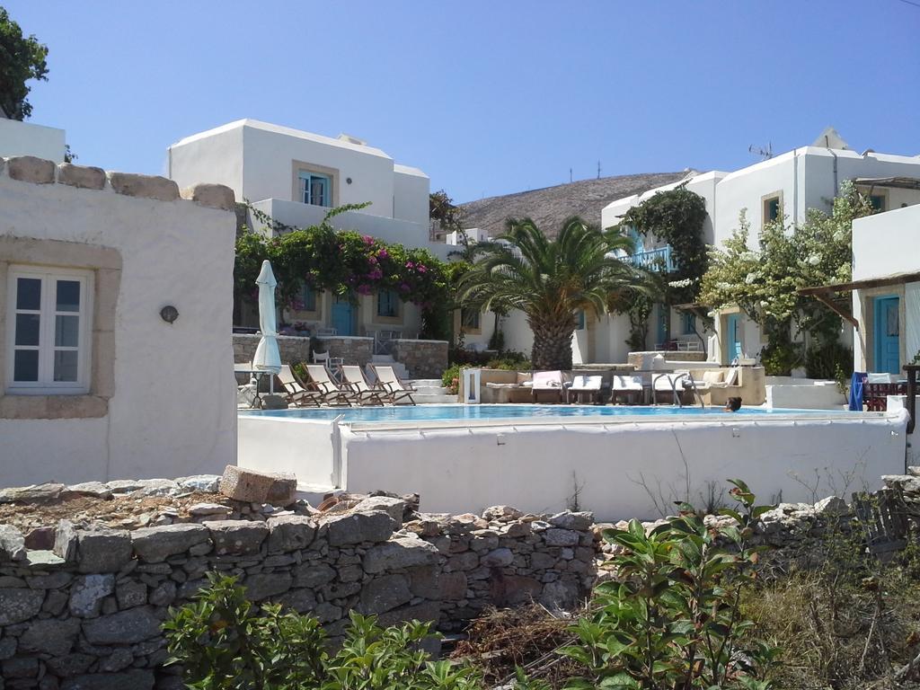 Hotel Ampelos
