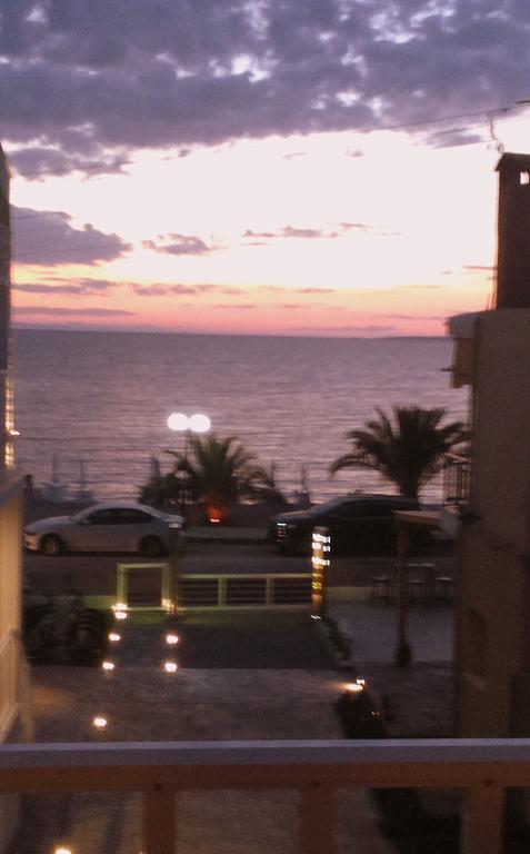 Bay Apartment