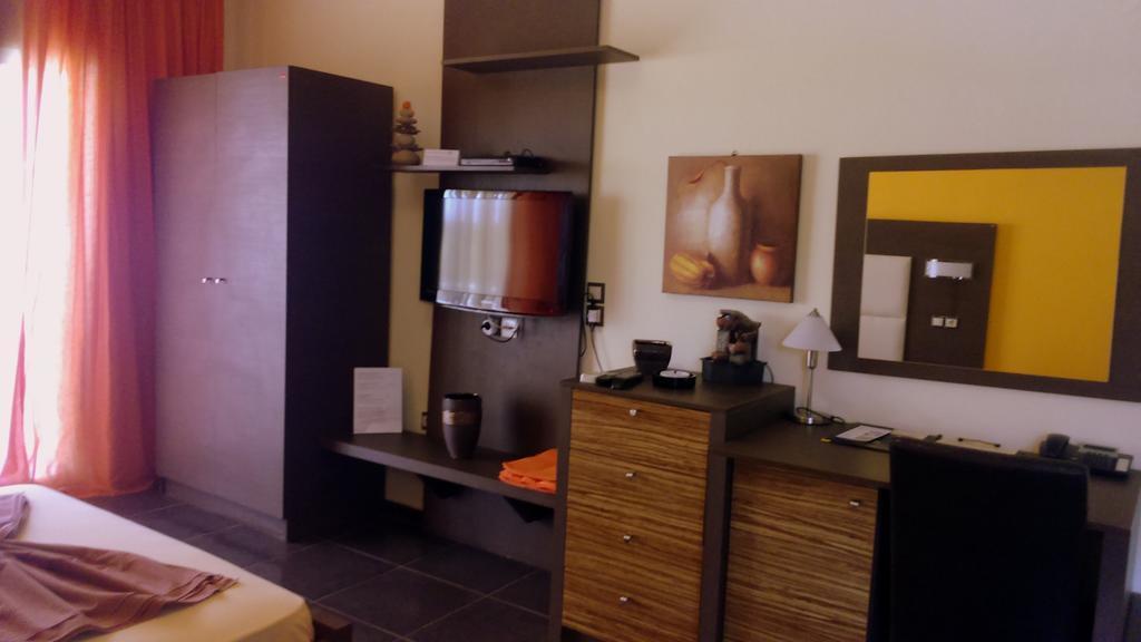 Apartment Bay *