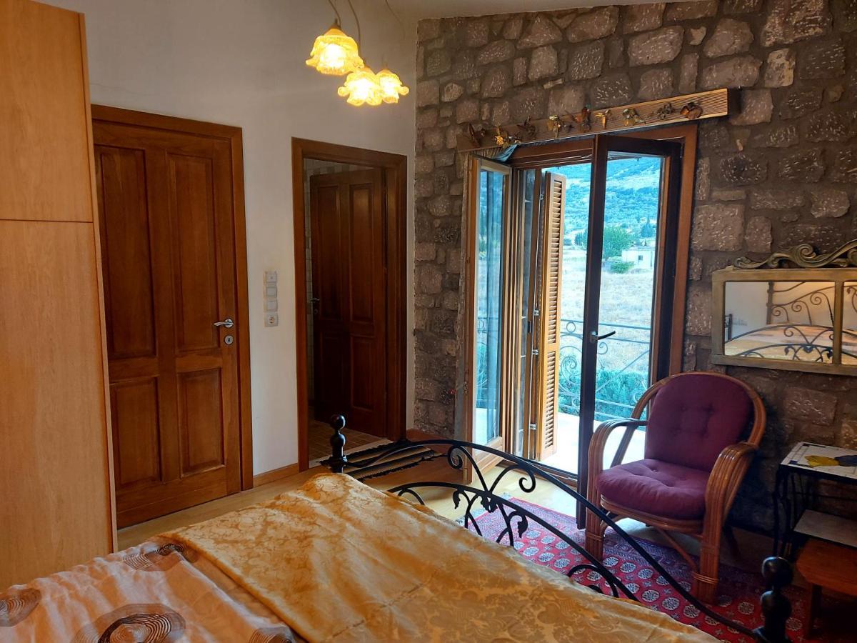 Xenios Petritis Homestay *