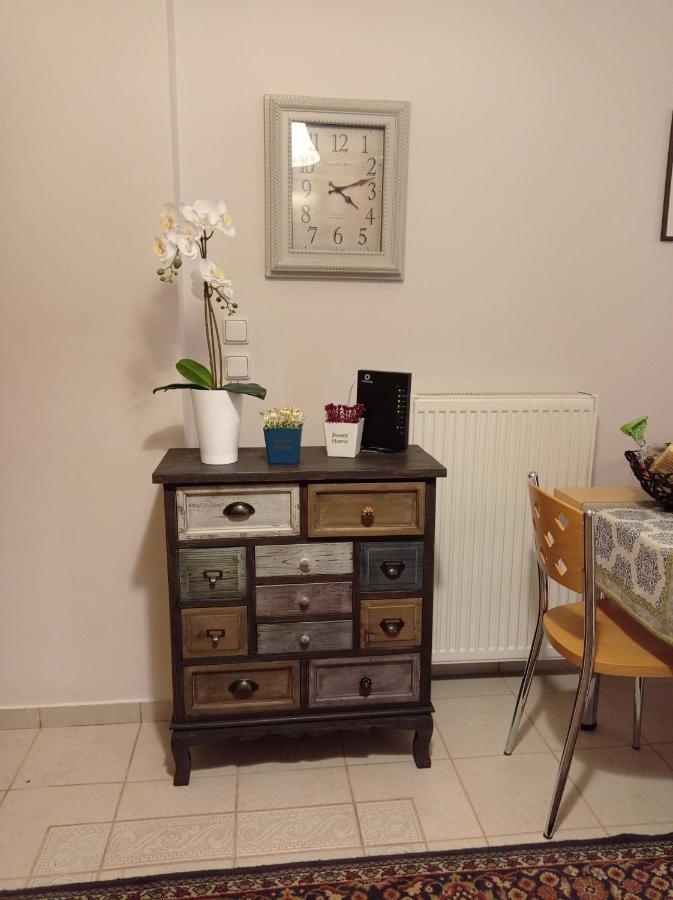 Blue Jasmine Apartment Aigio