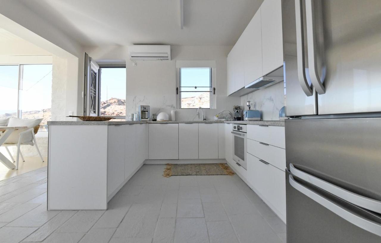 Villa Luxurious Lune With A Swimming Pool And A Fantastic Sea And Sunset View *