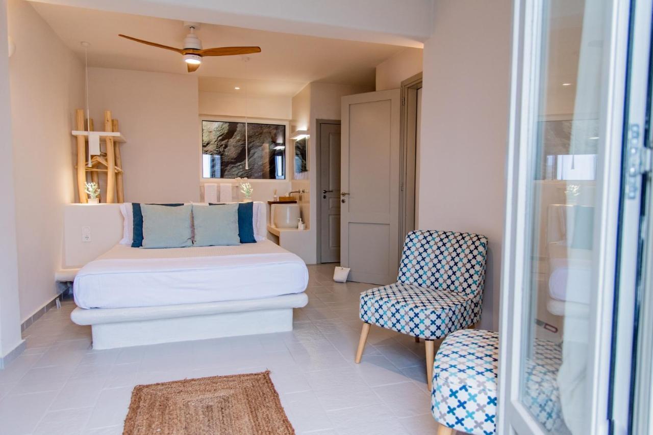 Villa Luxurious Lune With A Swimming Pool And A Fantastic Sea And Sunset View Ioulis