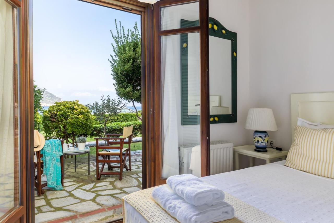 Village Hotel 5*