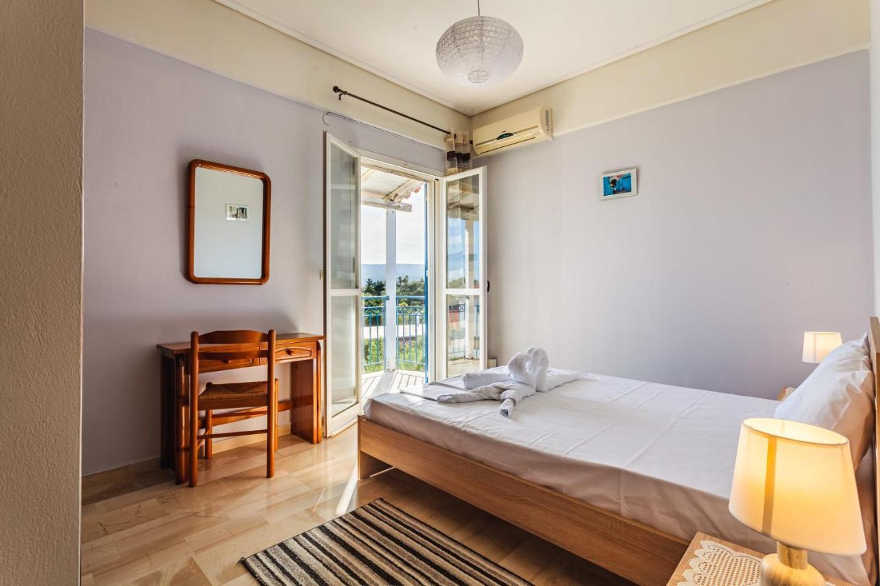 Seaview Retreats - Summer Escape