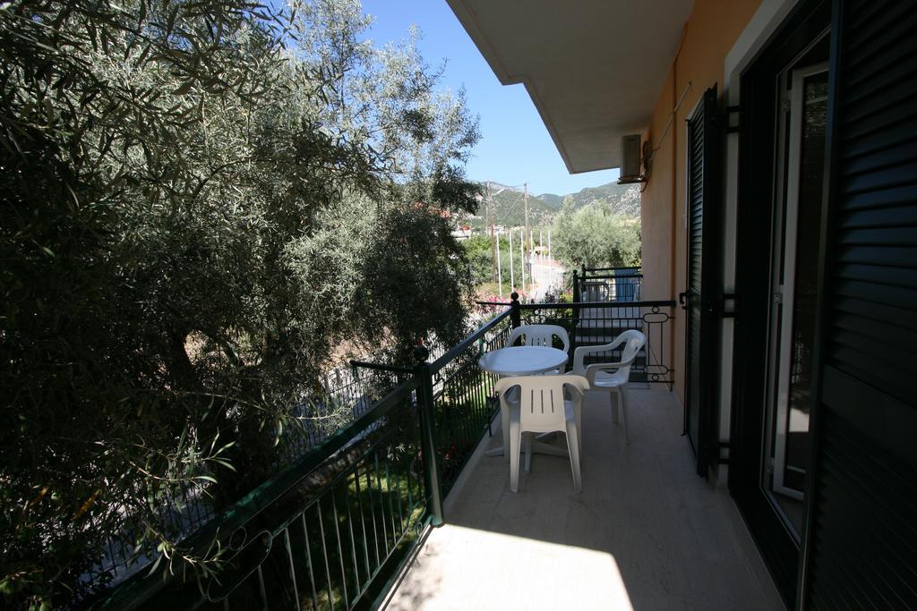 Guest house Niriton 2*