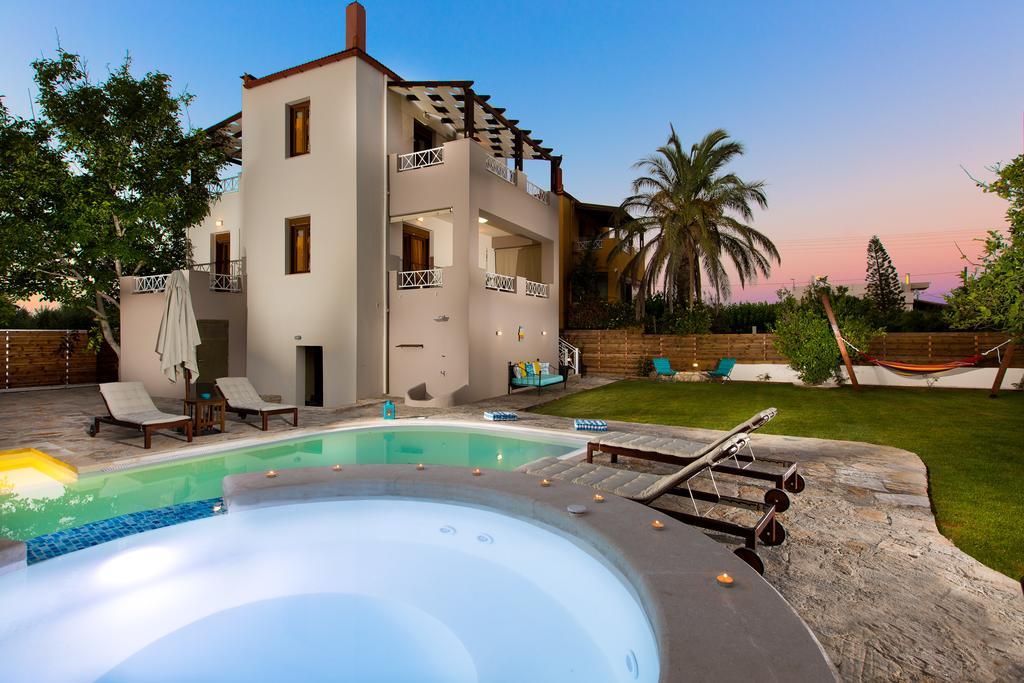 Aestas Residence, Refined Summer Retreat With Pool, By Thinkvilla *