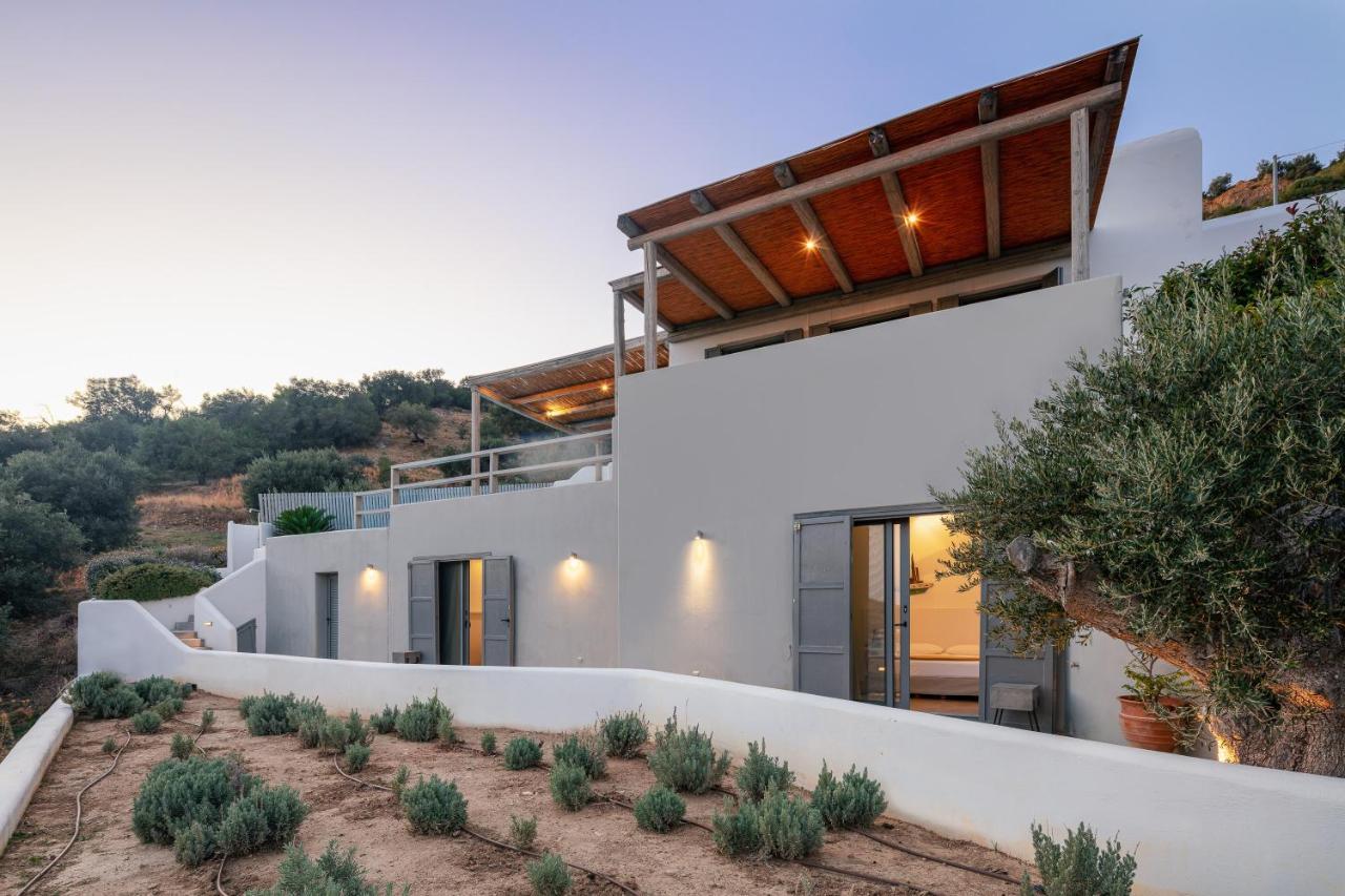 Nissos Villa *