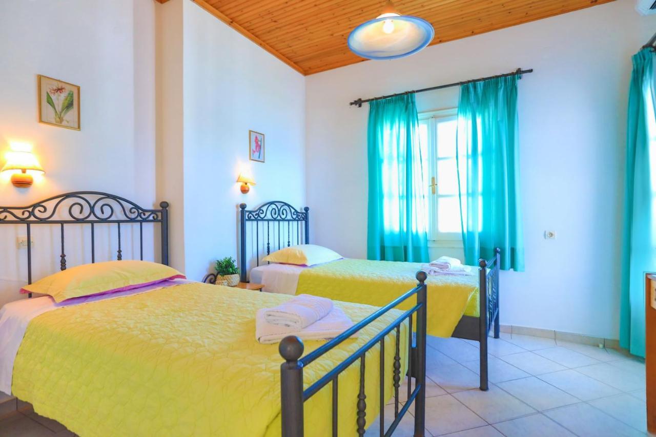 Alexandra Bay Front Apartment Agios Stefanos (Thinali)