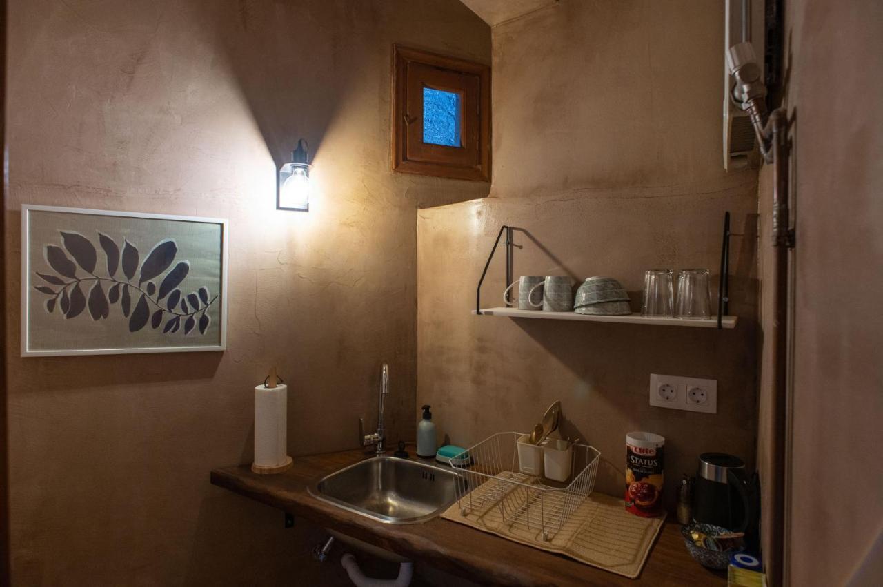 The Fern House * Makrinitsa