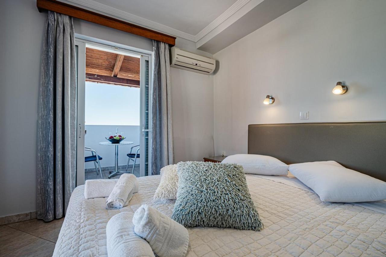 Bluewaves Aparthotel Laganas