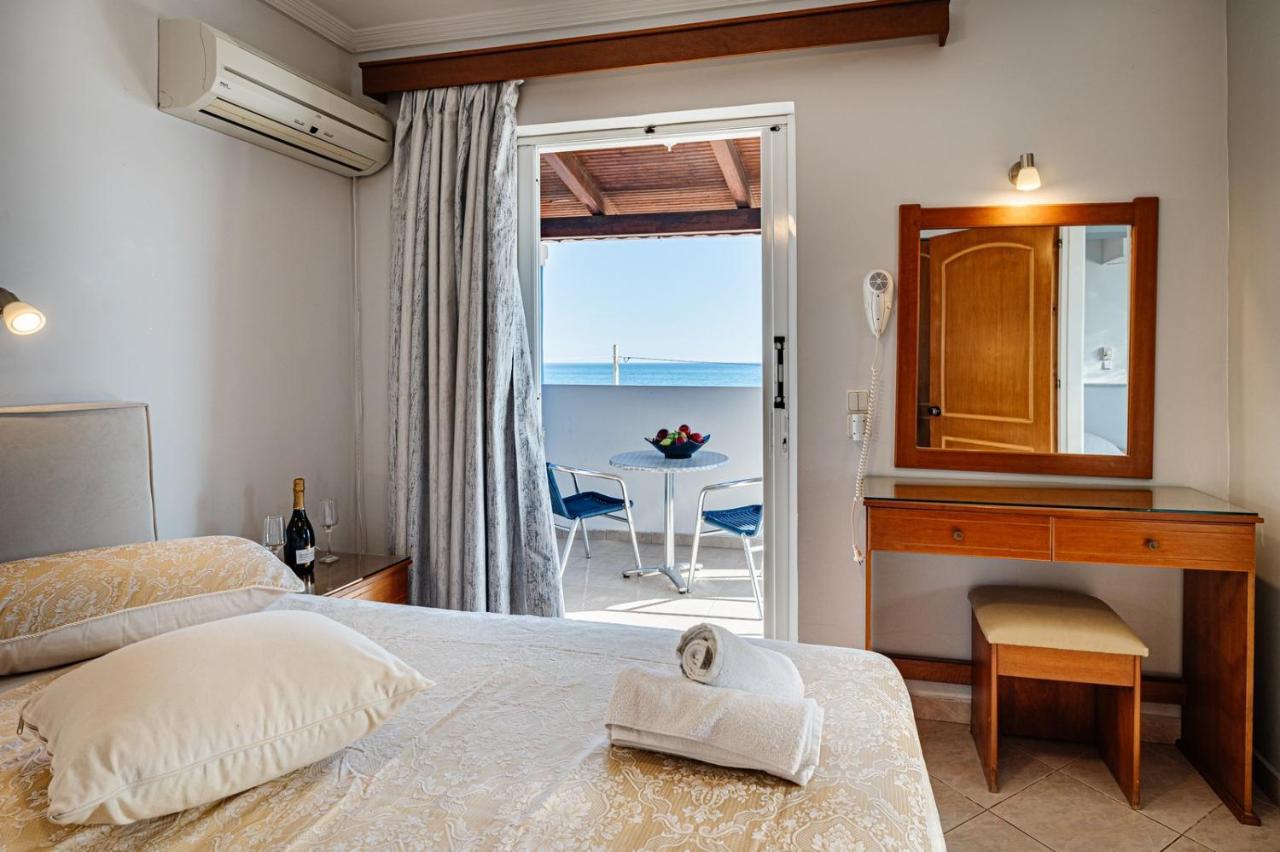 Bluewaves Aparthotel