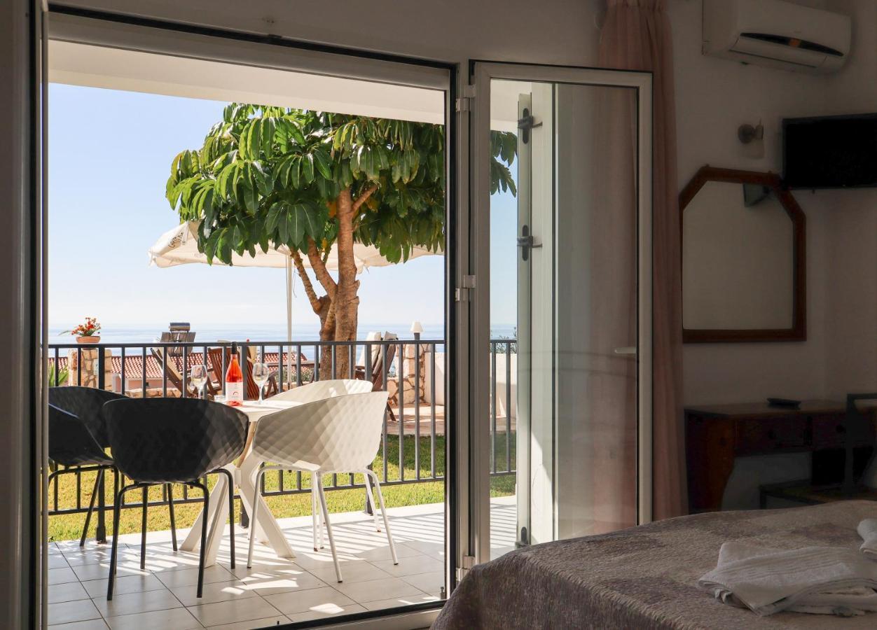 Spyridoula Aparthotel Lourdata (Kefalonia)