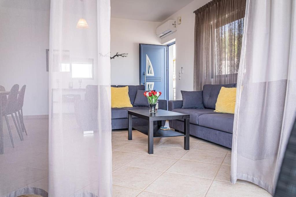Nenes Koroni (Messinia)
