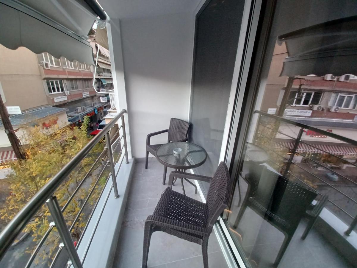 Apartment View *