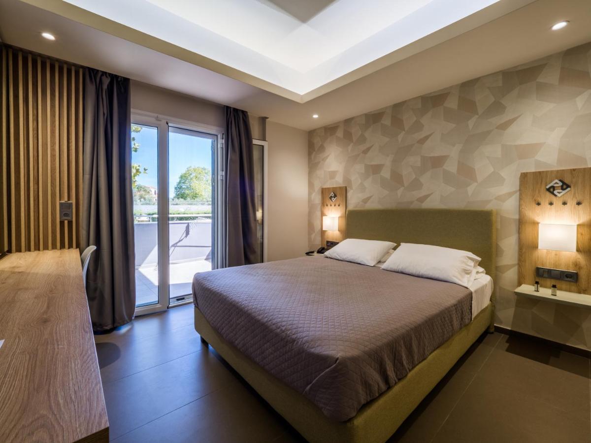 Paradise Hotel
