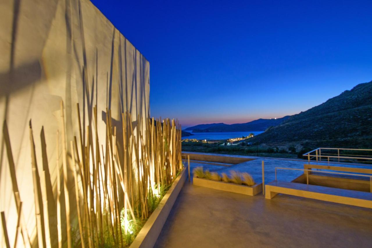 Homa Serifos Pool Villa