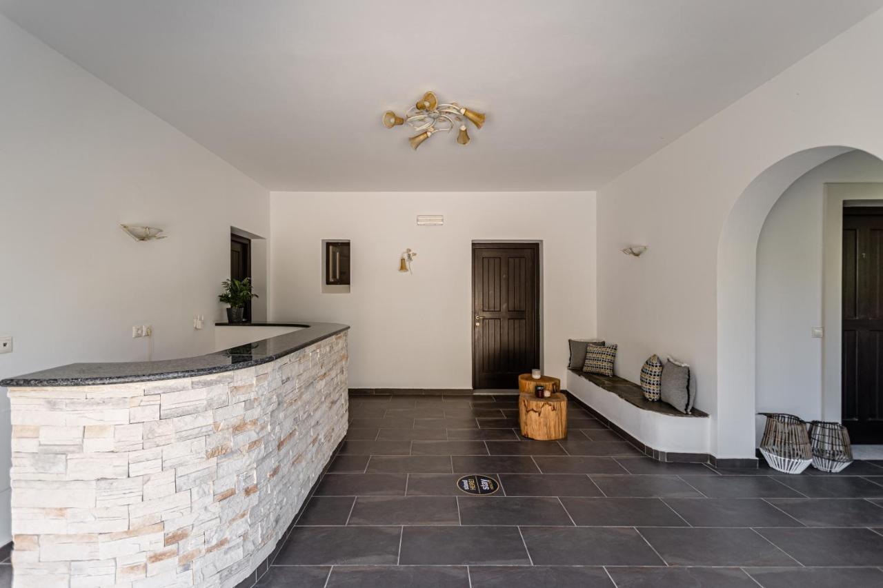 Aparthotel Zefyros Plaka (Naxos)