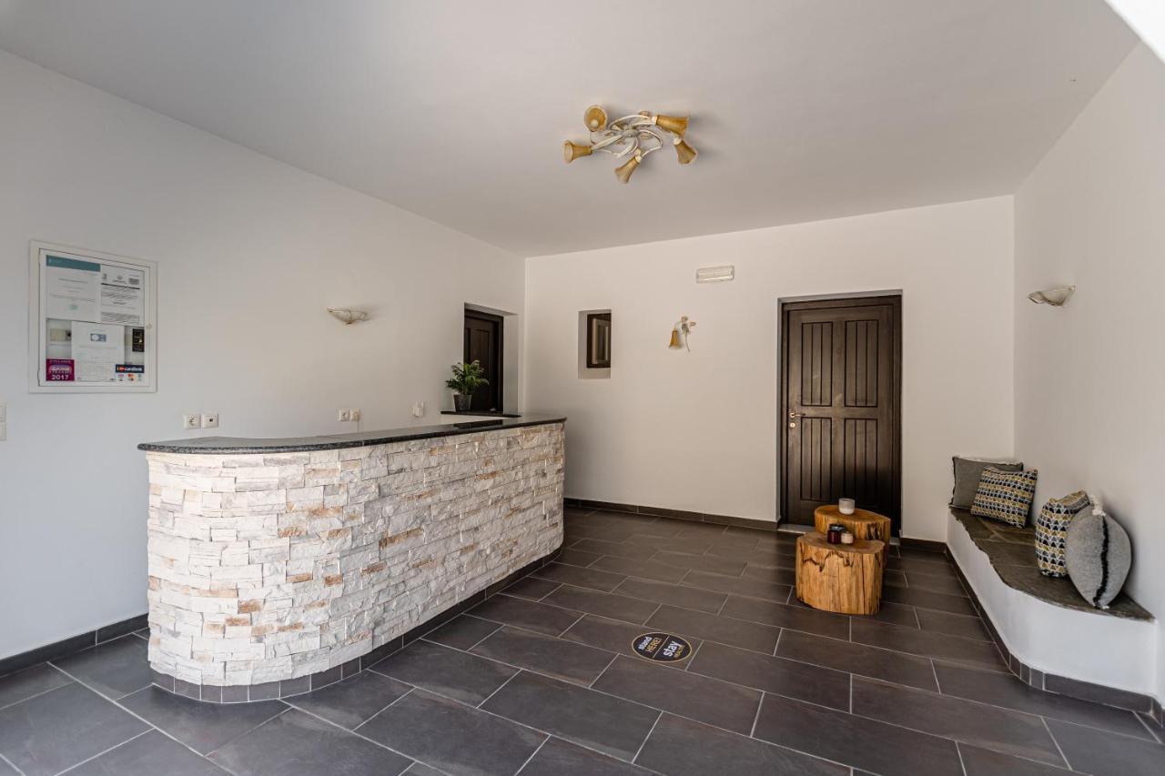 Aparthotel Zefyros 3*