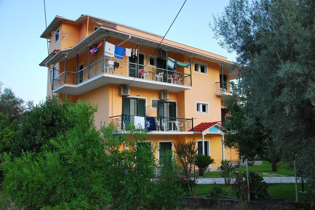 Guest house Niriton 2*