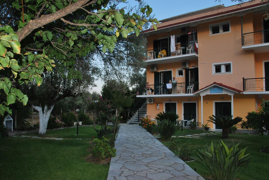Guest house Niriton 2*