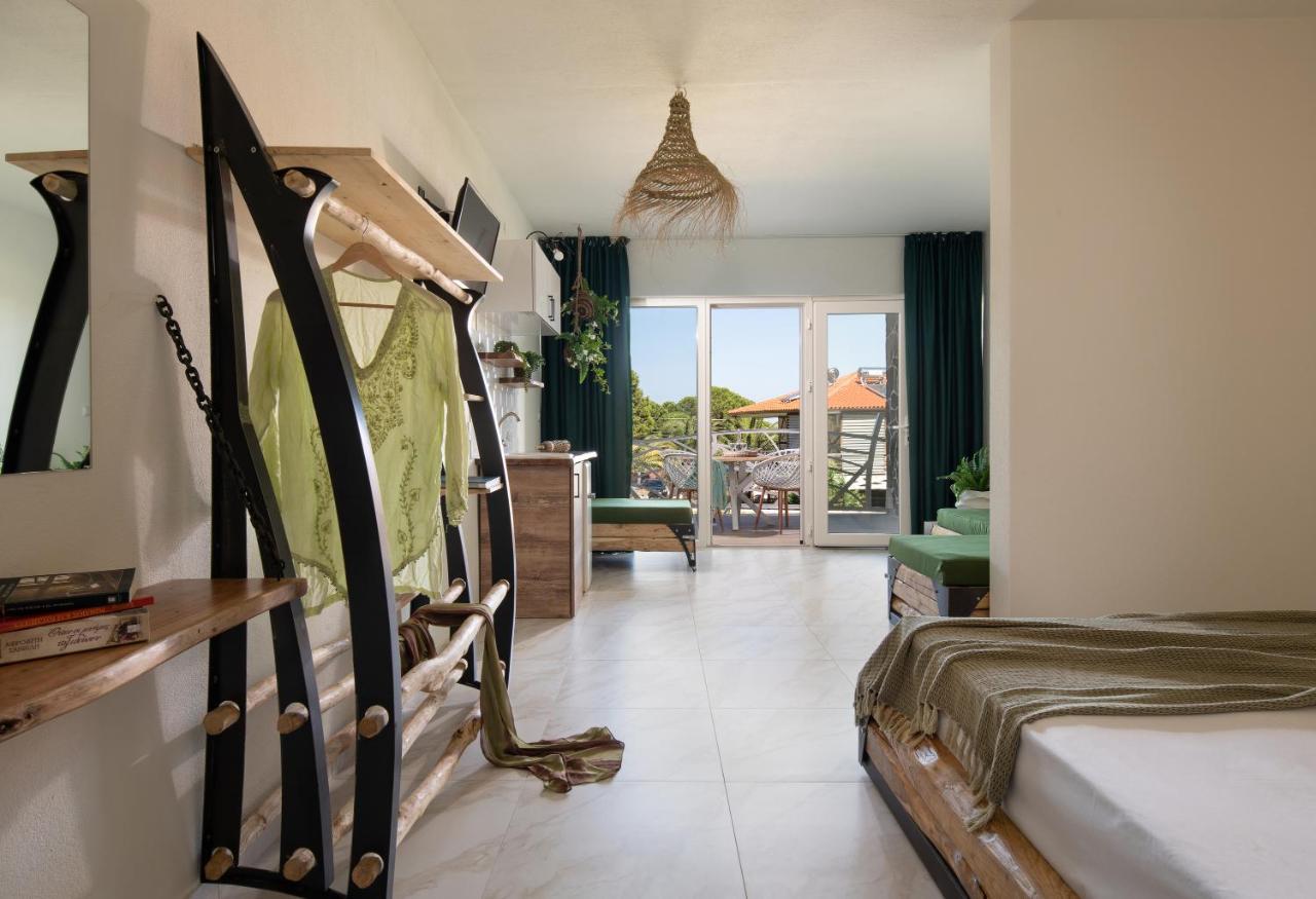 Aparthotel Simon Prive *