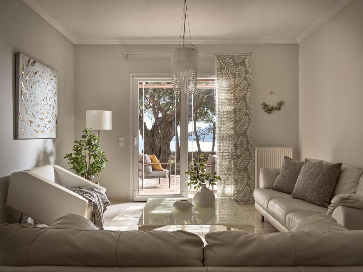 Anatoli - Tranquil Escape With Scenic Views, By Zantewize Holiday home *
