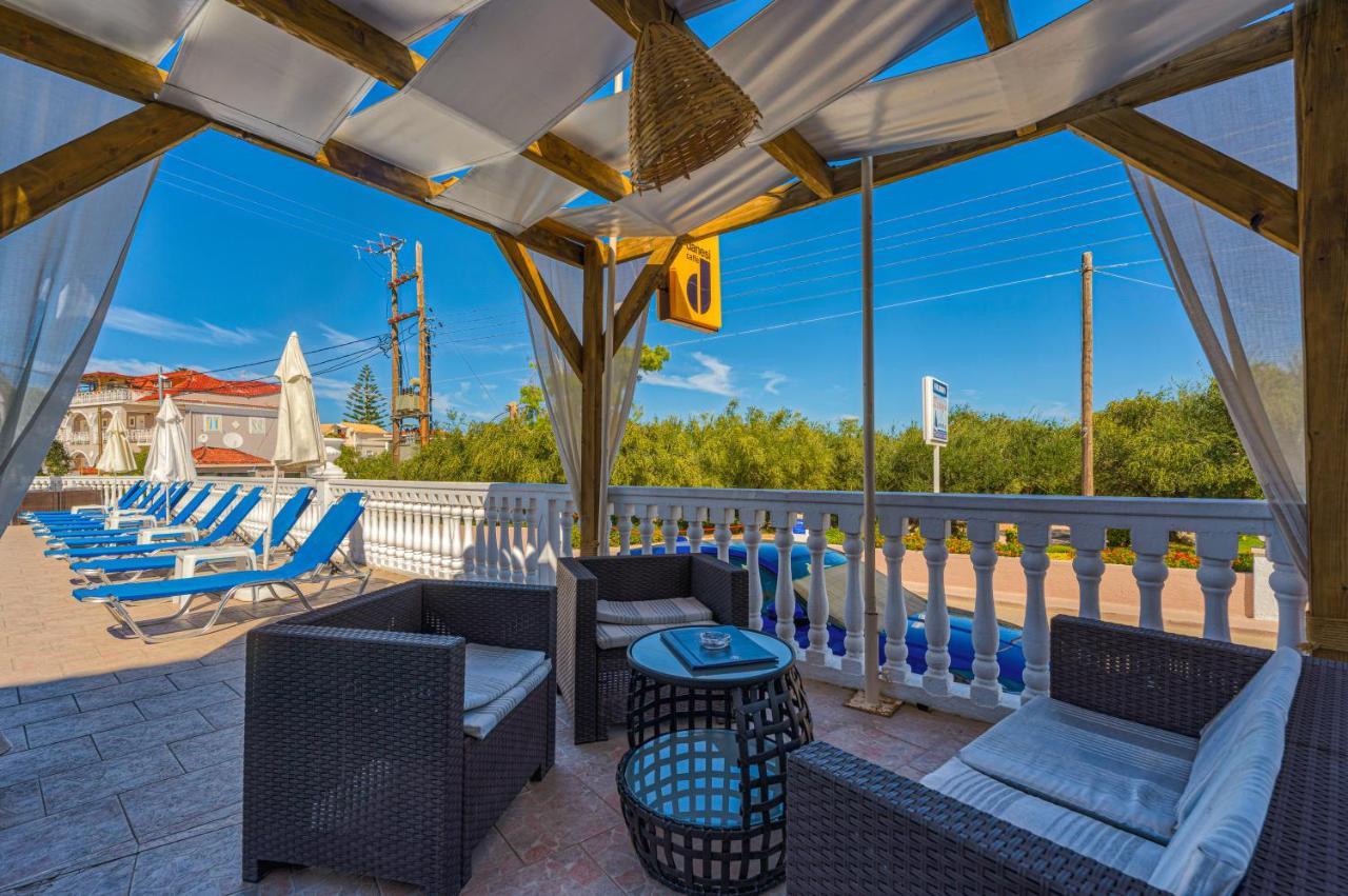 Kozanos With Private Pool Apartment *