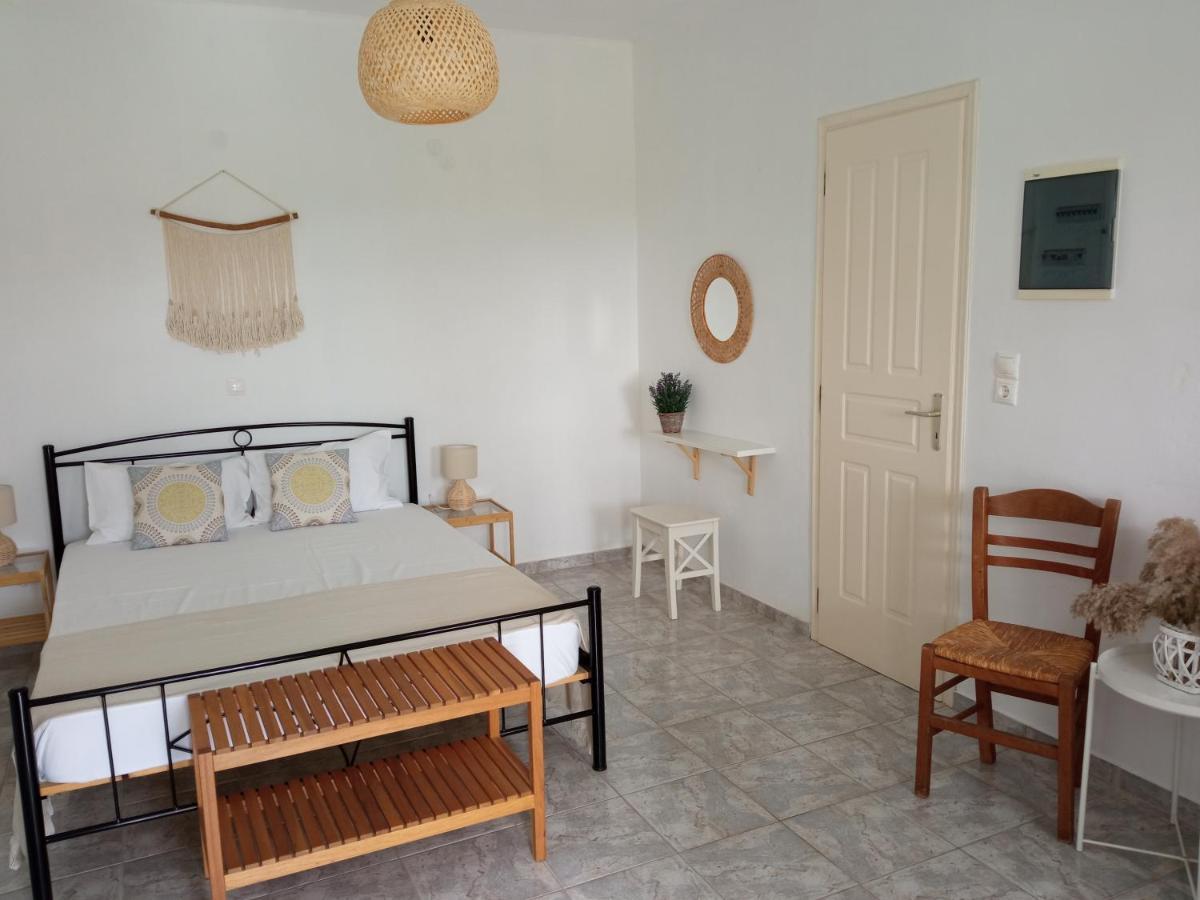Ktima Vrisiana * Platis Gialos (Sifnos)