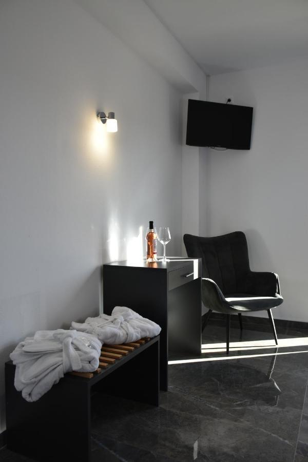 Odos Oneiron Bay Hotel 3*