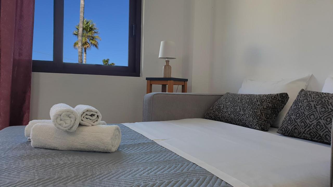 Odos Oneiron Bay