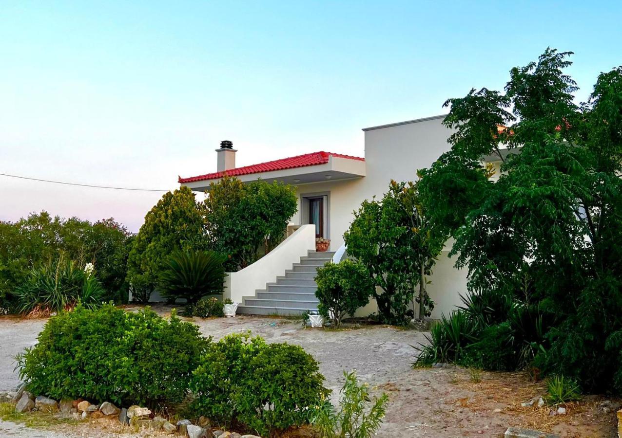 Holiday home Evgatisbeach Loyskoy 2