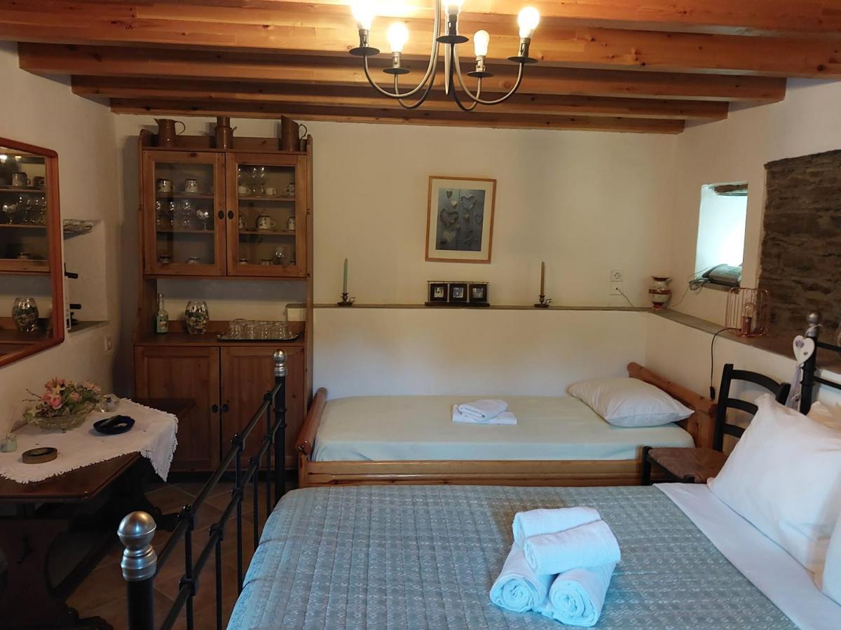 Xenia's Traditional House Holiday home *