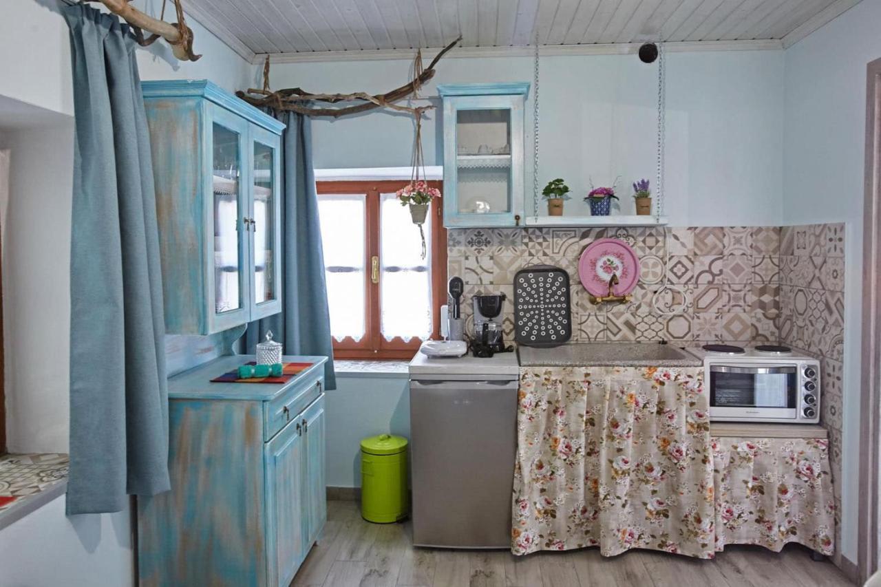 Kadmilos Apartment *