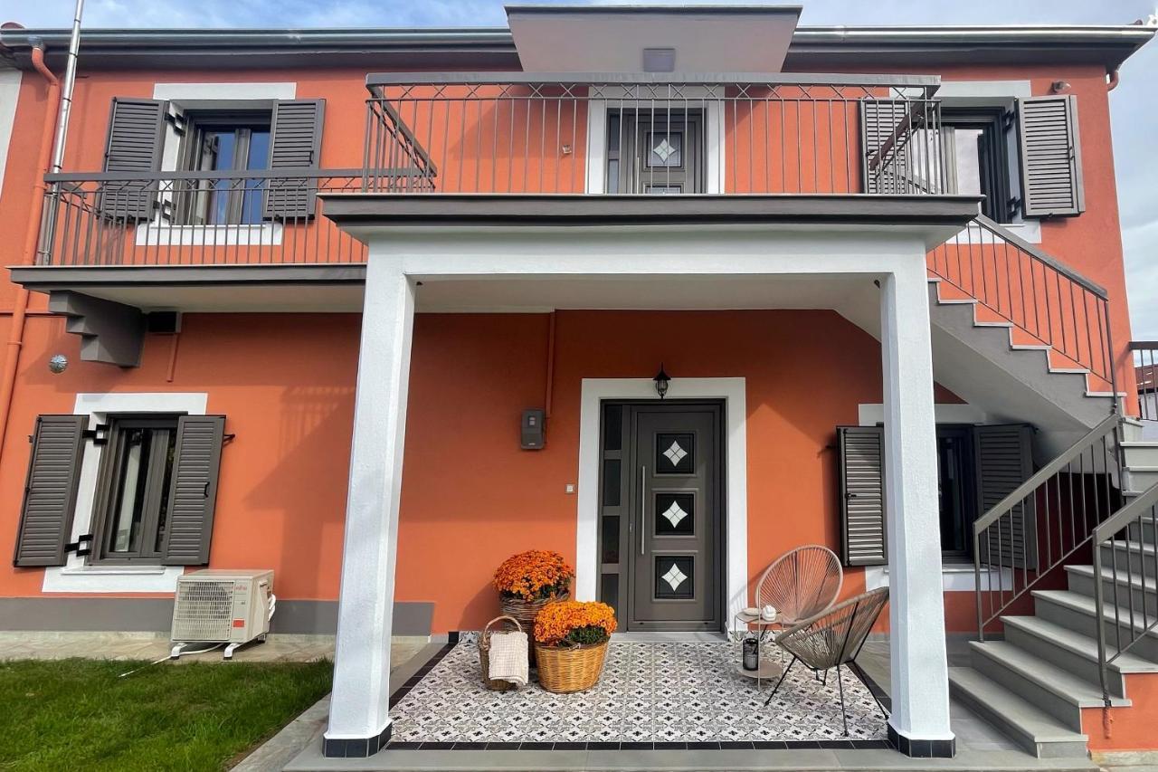 Casa Delicosta- 2 Flat With Garden, 15 Min From *