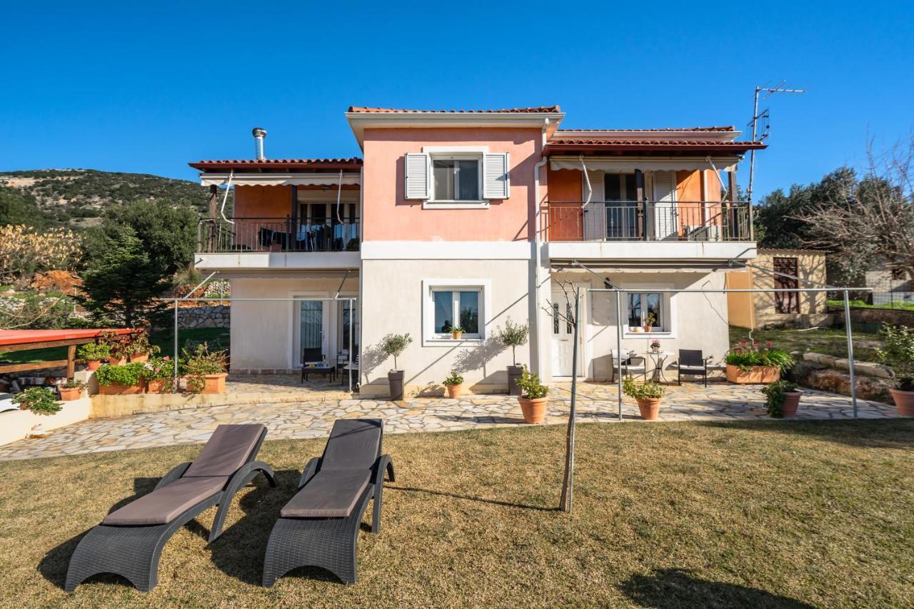 Apartment Zoi Faraklata