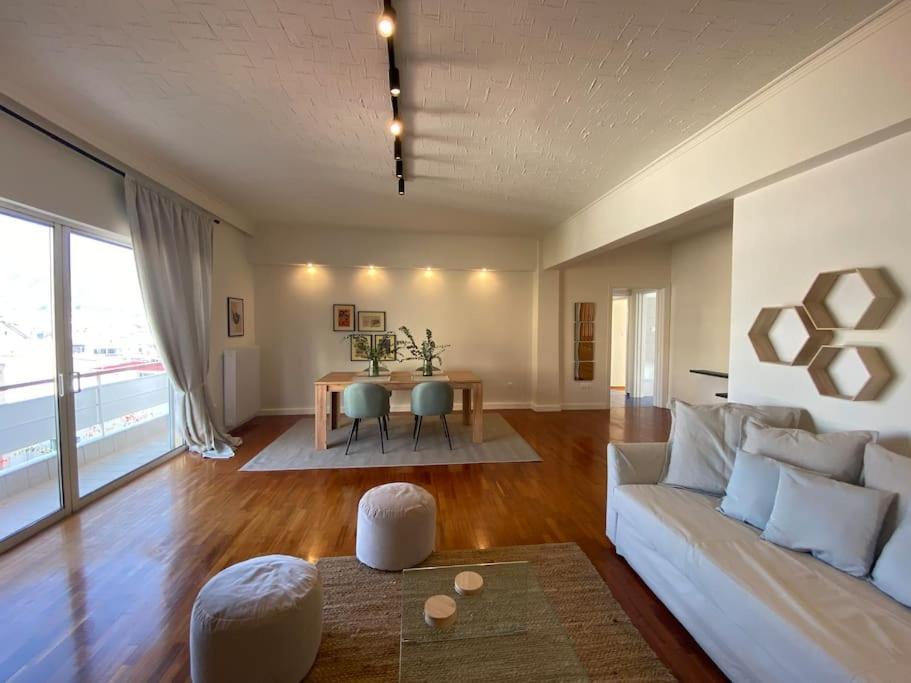 2-bedroom In Athina Athens