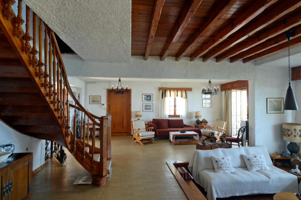 Antorina Grande Beachfront House With Private Pool Holiday home