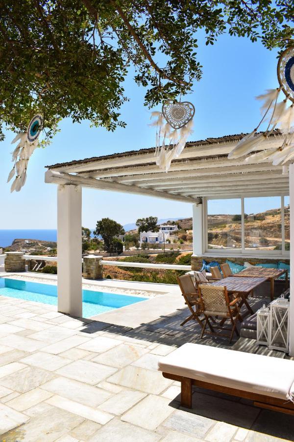 Giulia, Seaview Villa *