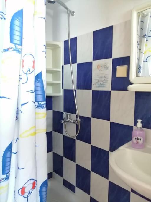 Apartment Rodon Piganousa In Spilia Leros Panteli