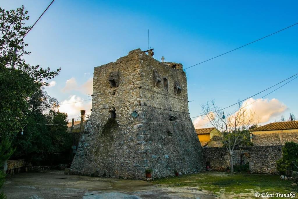 Alice Happy Place 1 , Only 5 Minutes From The Shipwreck!!! Holiday home Anafonitria