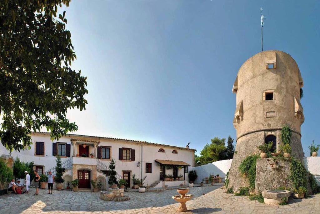 Alice Happy Place 1 , Only 5 Minutes From The Shipwreck!!! Holiday home Anafonitria