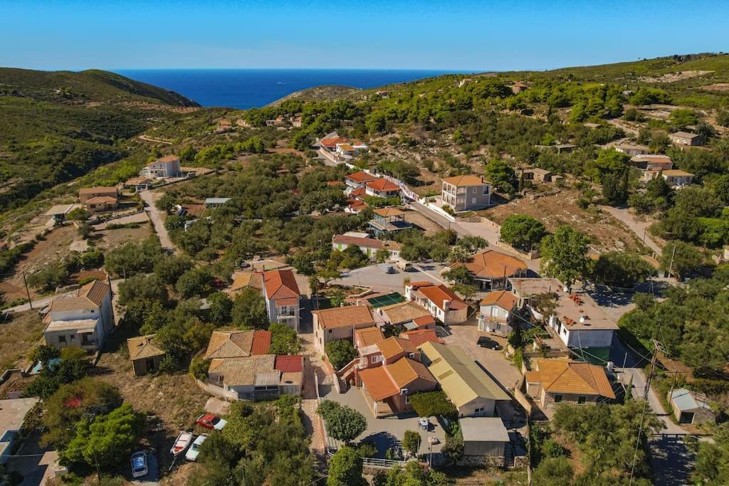 Holiday home Alice Happy Place 1 , Only 5 Minutes From The Shipwreck!!!
