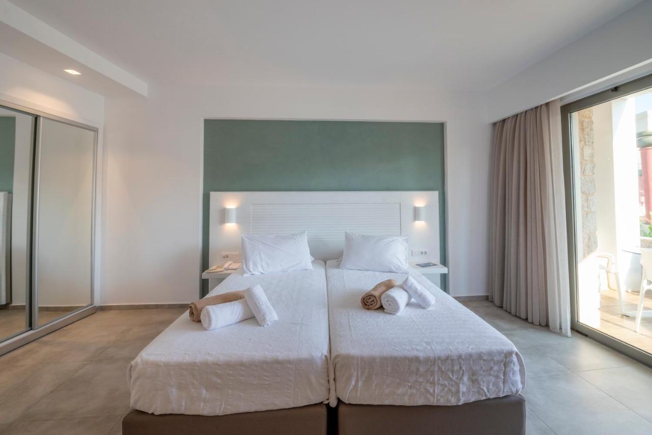 Apollon Hotel 4*