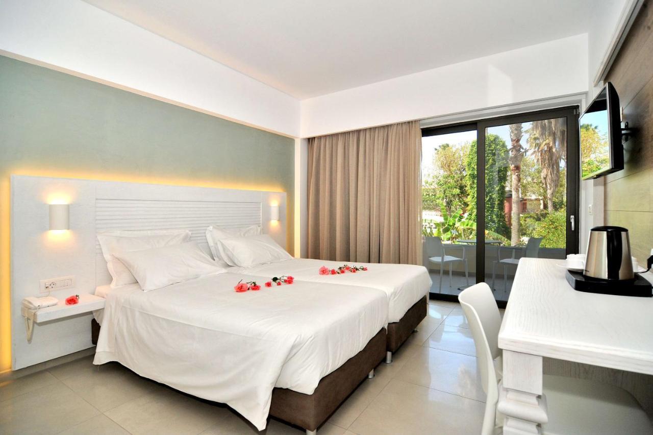 Apollon Hotel 4*