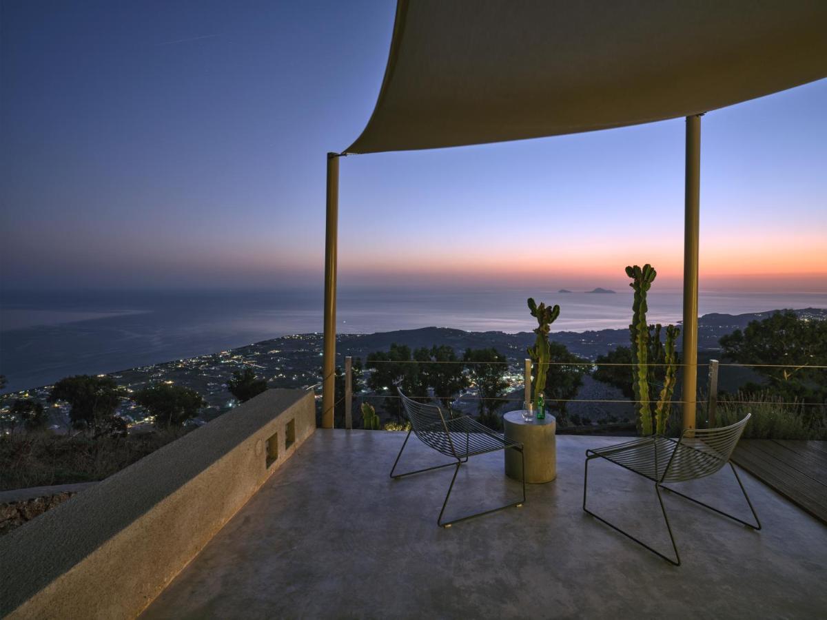 Santorini Heights *