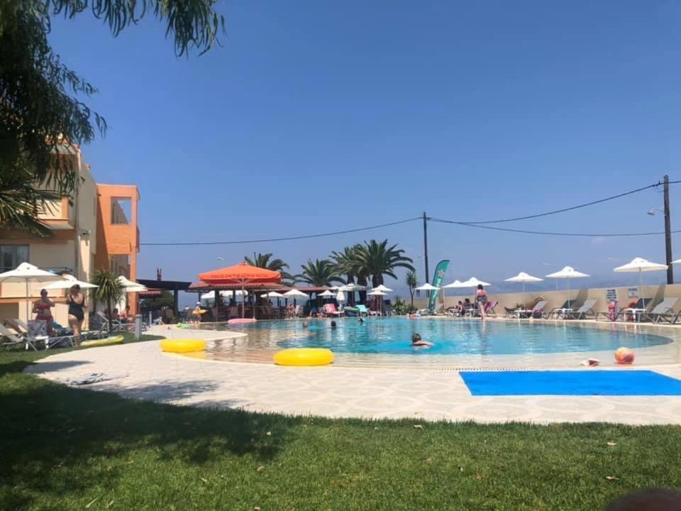 Ninos On The Aparthotel