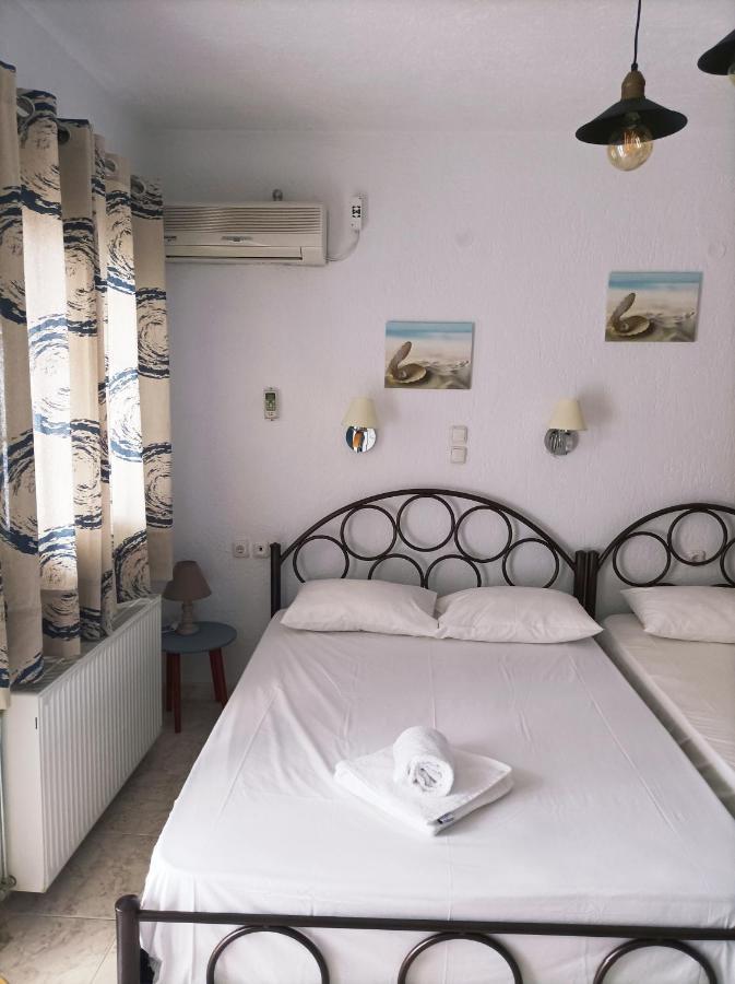 ιno * Skiathos Town