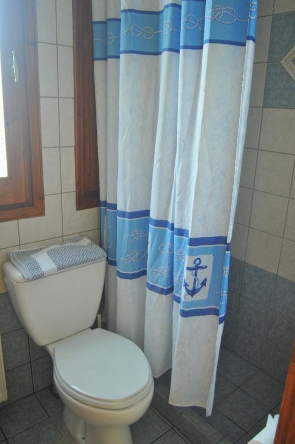 Zouzoula House * Milina