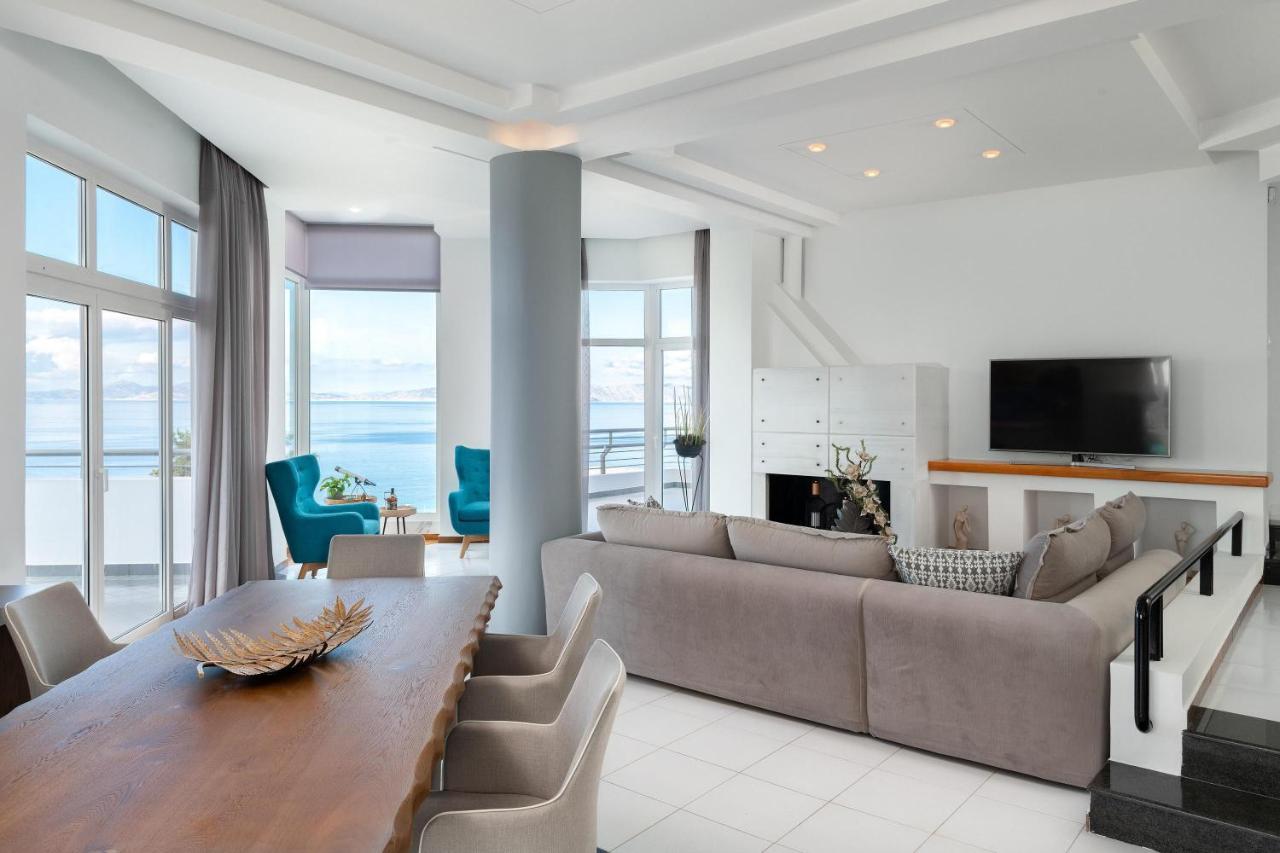 Monte Smith Luxury Villa